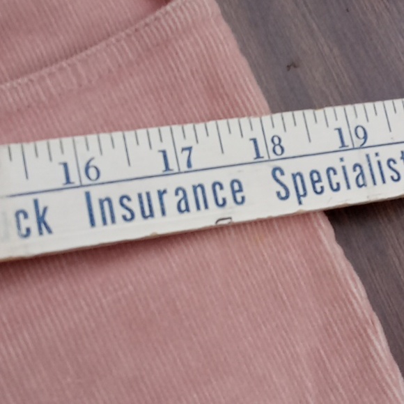 Woman's corduroy jeans, some kind of pink. Good stretch. Size 9. - Picture 8 of 11